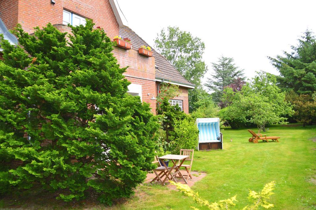 Friesenhof Nieblum - Hotel Garni エクステリア 写真